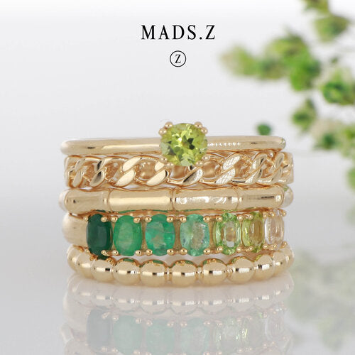 Mads Z POETRY EMERALD ring i 14 kt. guld m. ægte sten